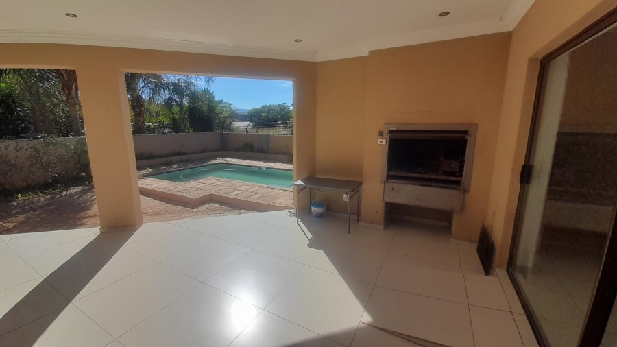 4 Bedroom Property for Sale in Birdwood Estate North West